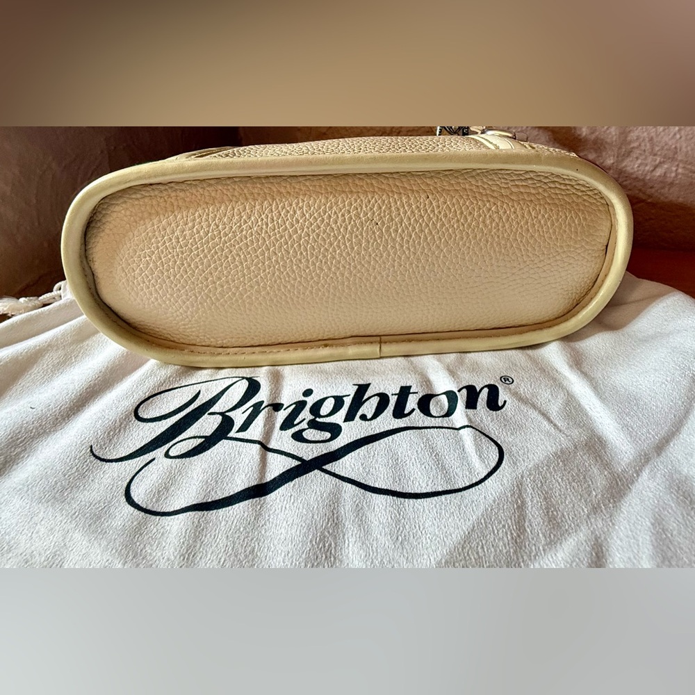 Brighton Ivory Handbag with Colorful Heart Accents - Picture 4 of 16